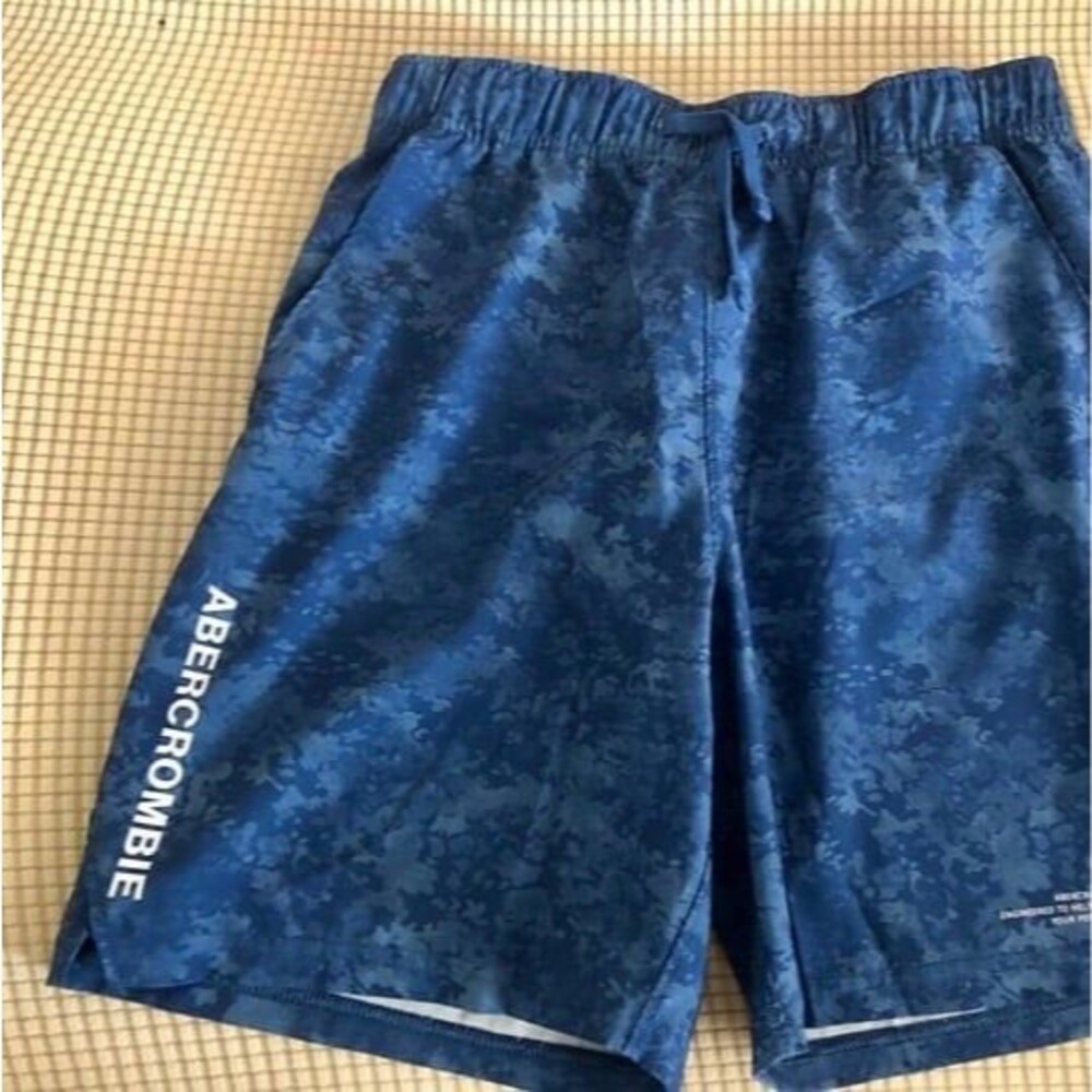 Abercrombie Kids YPB Boys Athletic Shorts Size 13/14 Blue